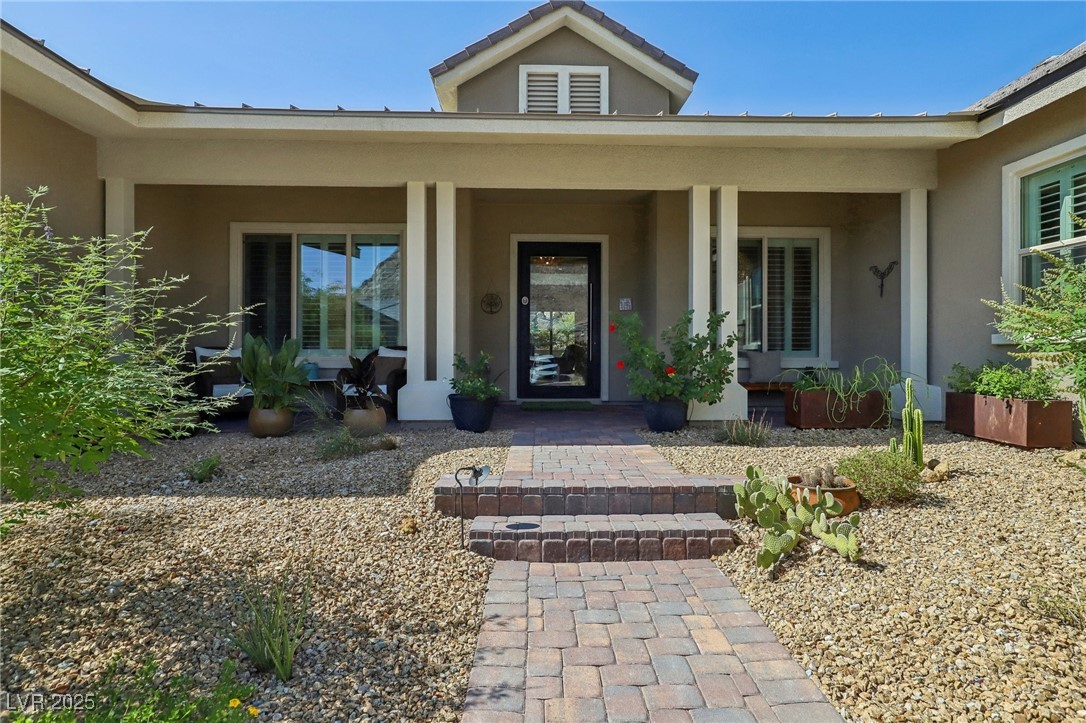 11181 Luna Blanca Drive