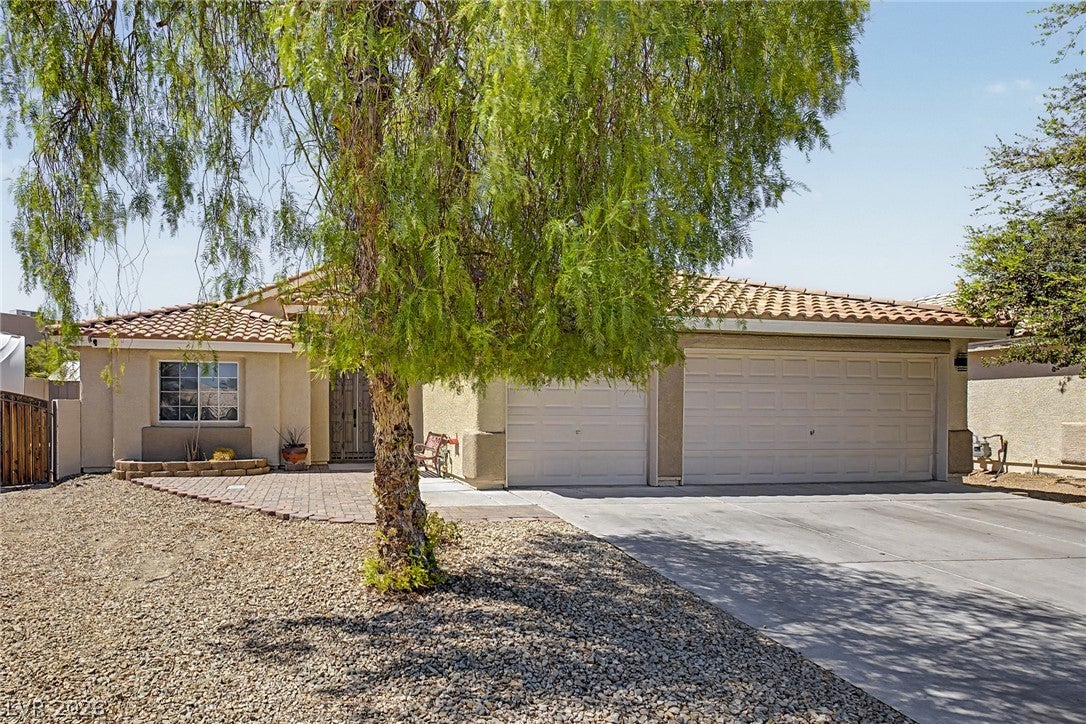 5137 Pebble Rim Street