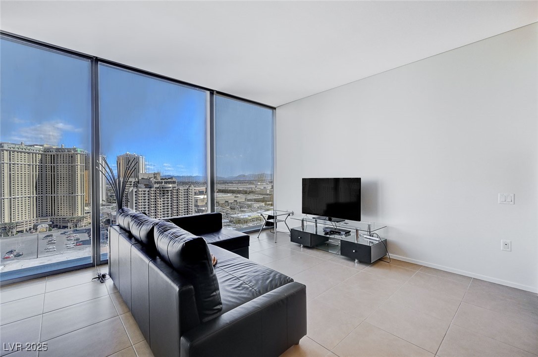 3722 Las Vegas Boulevard 1704