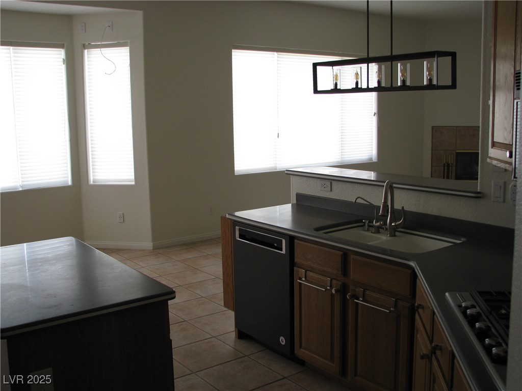 10112 Plomosa Place, Las Vegas, Nevada image 6