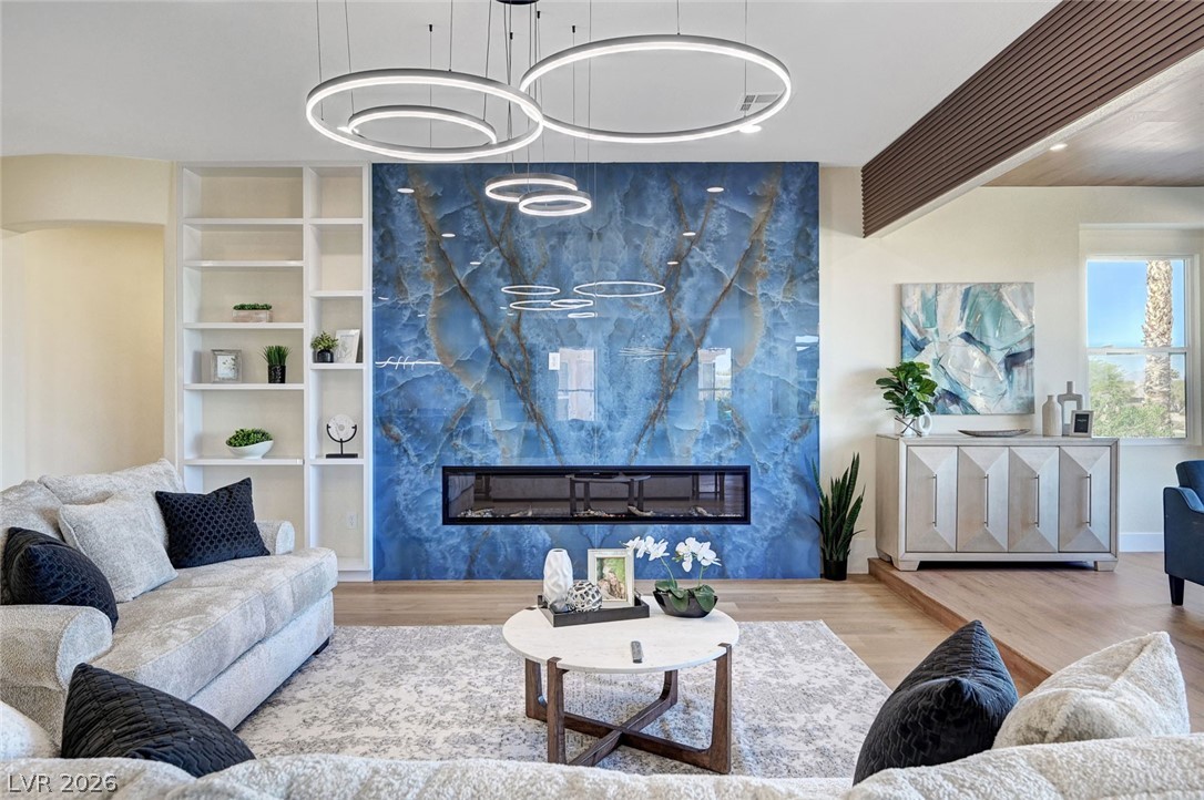 4574 Fiore Bella Boulevard