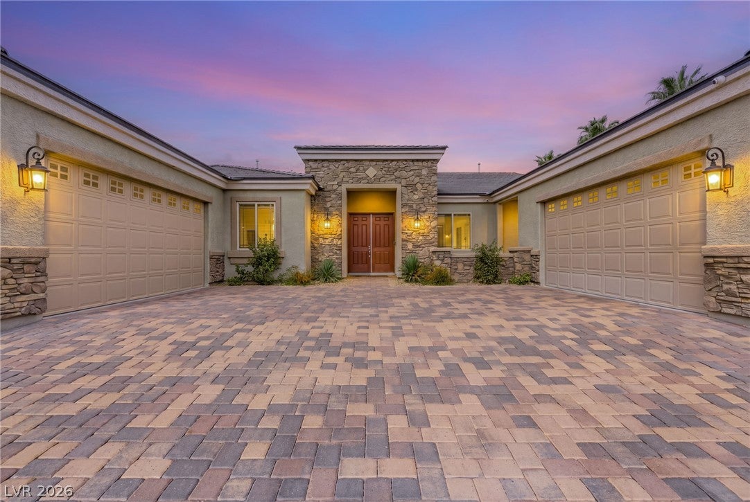 9985 Spider Creek Court