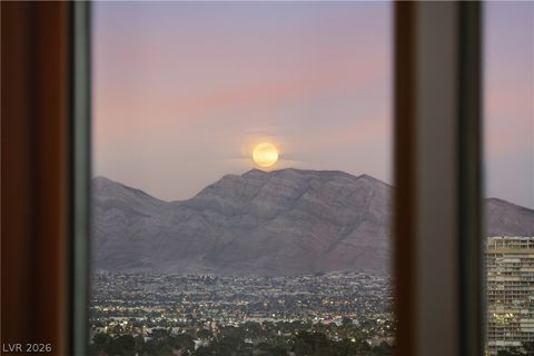 Tiny photo for 360 E Desert Inn Road #1701, Las Vegas, NV 89109 (MLS # 2790749)