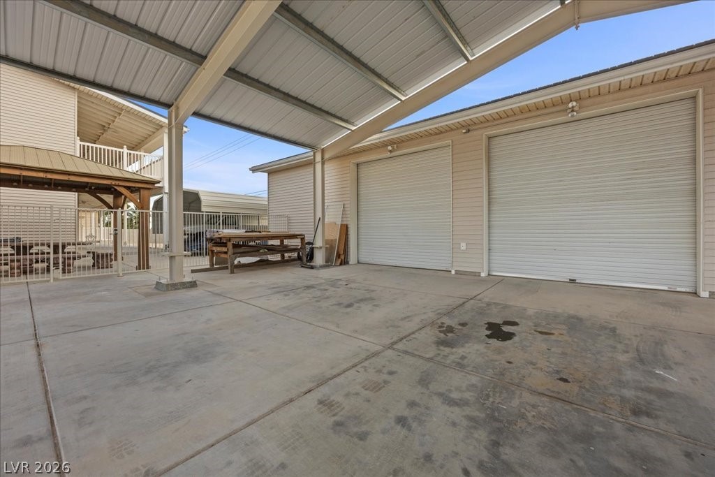 5715 N Bonita Vista Street