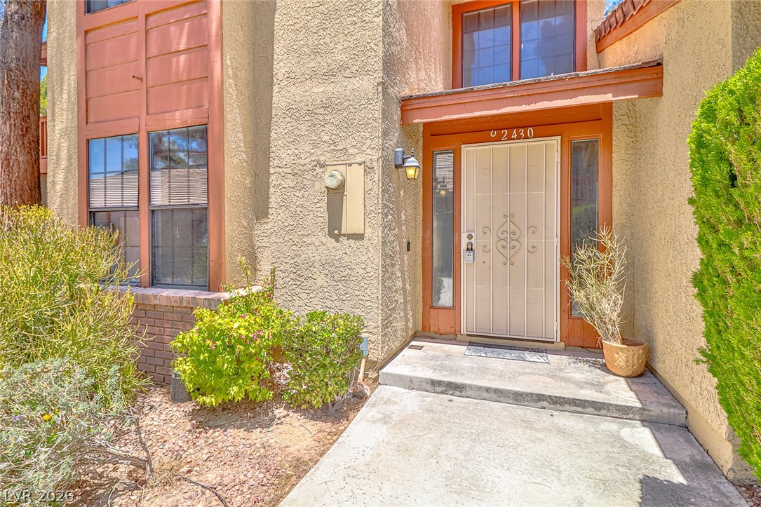 2430 Pickwick Drive
