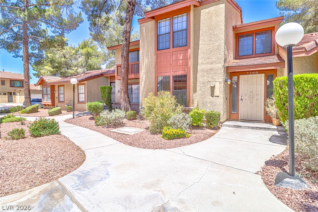 2430 Pickwick Drive