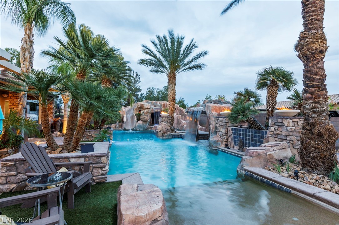 6151 Deep Autumn Avenue