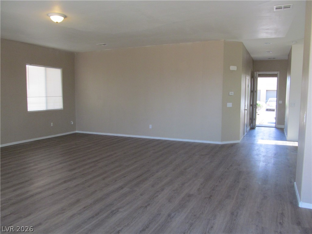 6646 YOUNG SKY Avenue