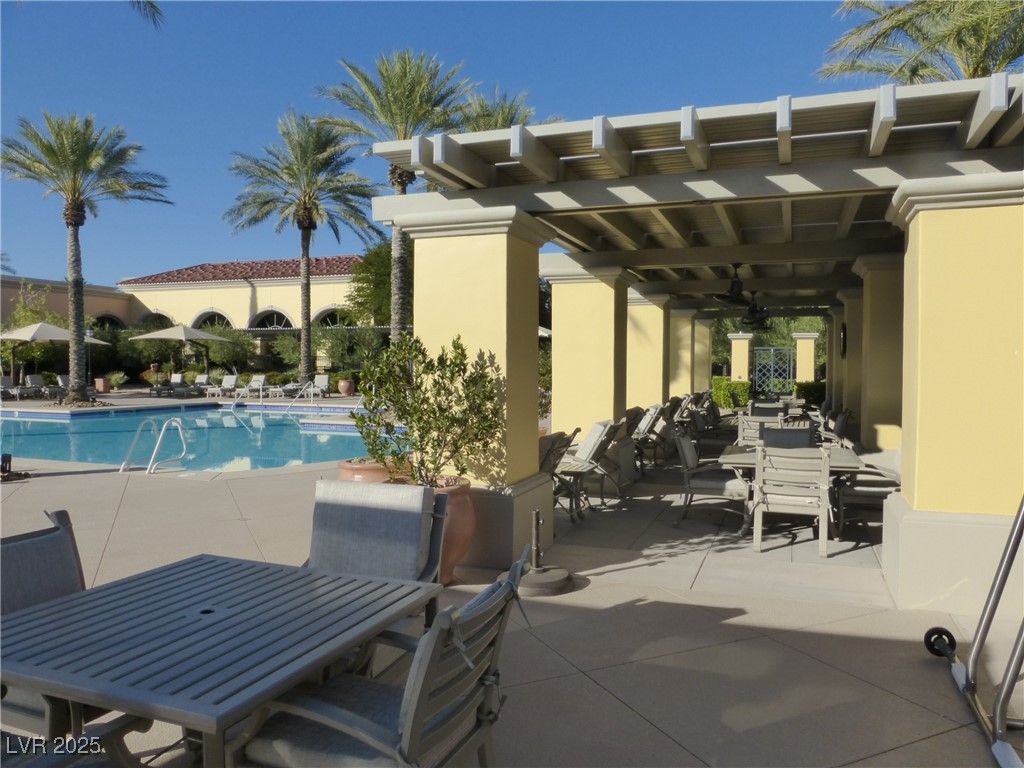 Properties 1 5147 Progresso Street