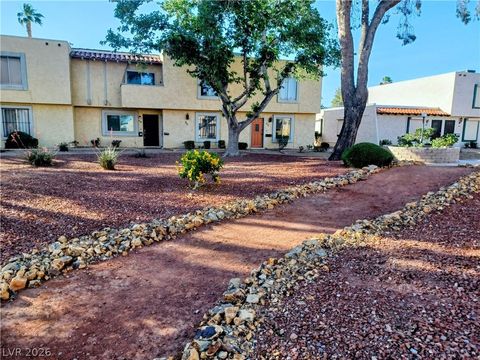 Townhouse For Sale - 442 Las Casitas Way<br/> Las Vegas, NV 89121