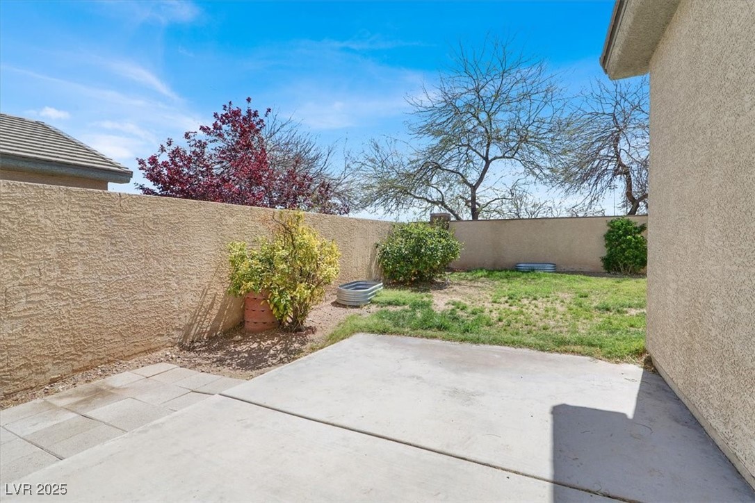 Las Vegas, Nevada 89135, United States, 3 Bedrooms Bedrooms, ,2 BathroomsBathrooms,Residential,Pending,103242