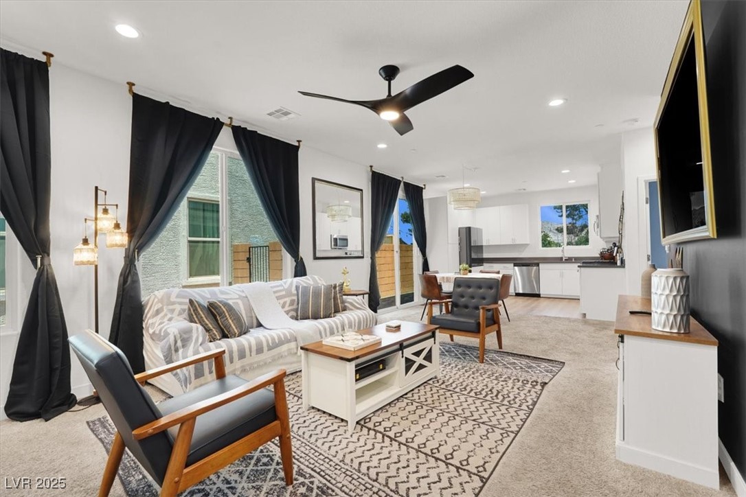 66 Chelsea Manor Court