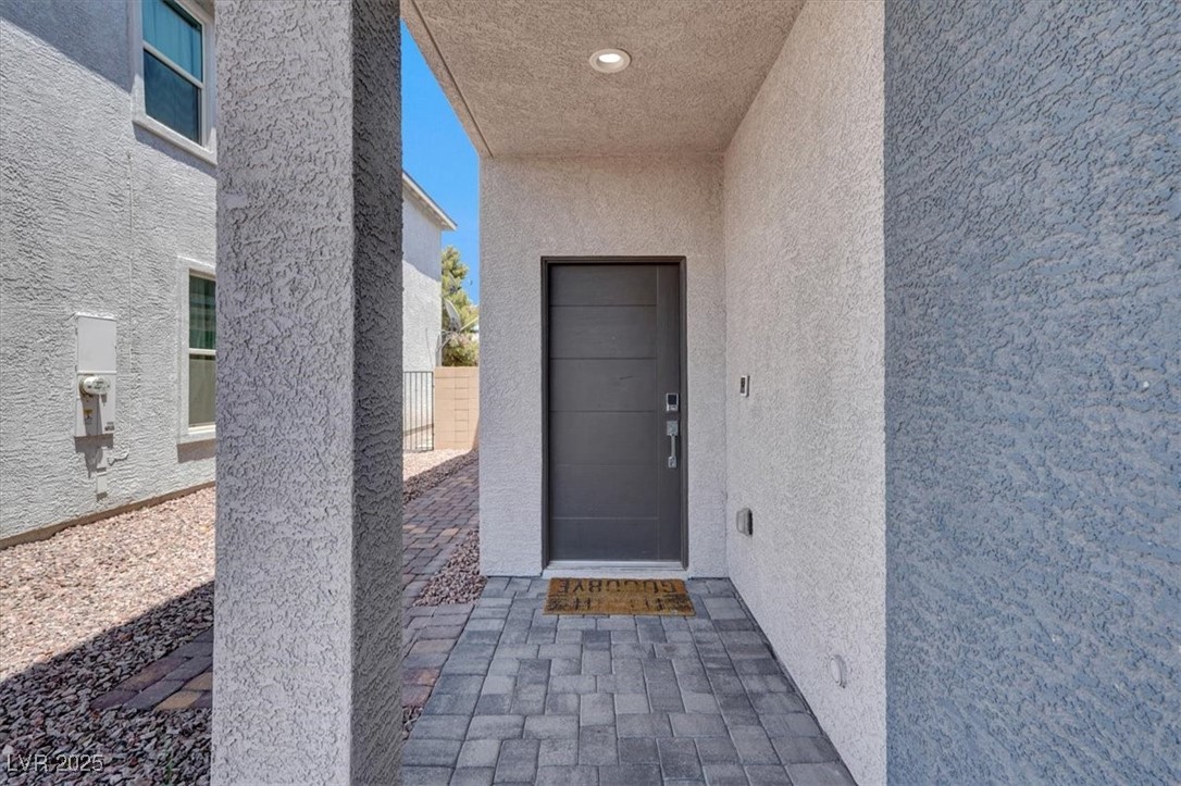 66 Chelsea Manor Court