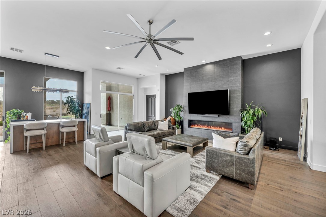 9521 Canyon Mesa Drive