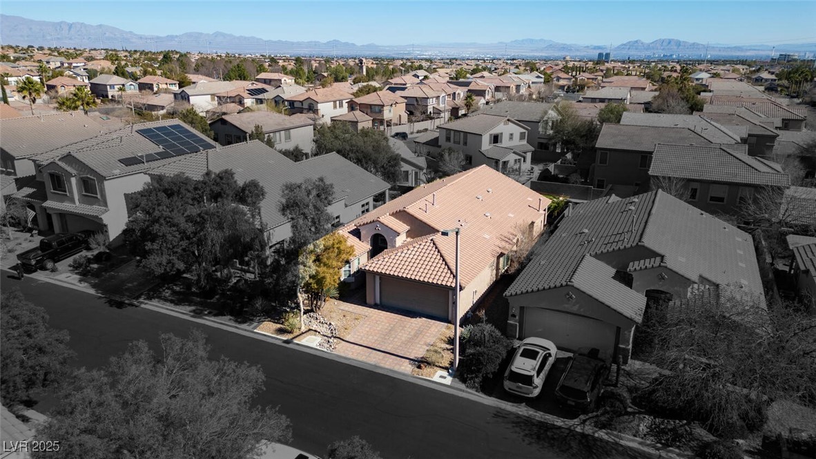 Las Vegas, Nevada 89138, United States, 3 Bedrooms Bedrooms, ,2 BathroomsBathrooms,Residential,Pending,80299