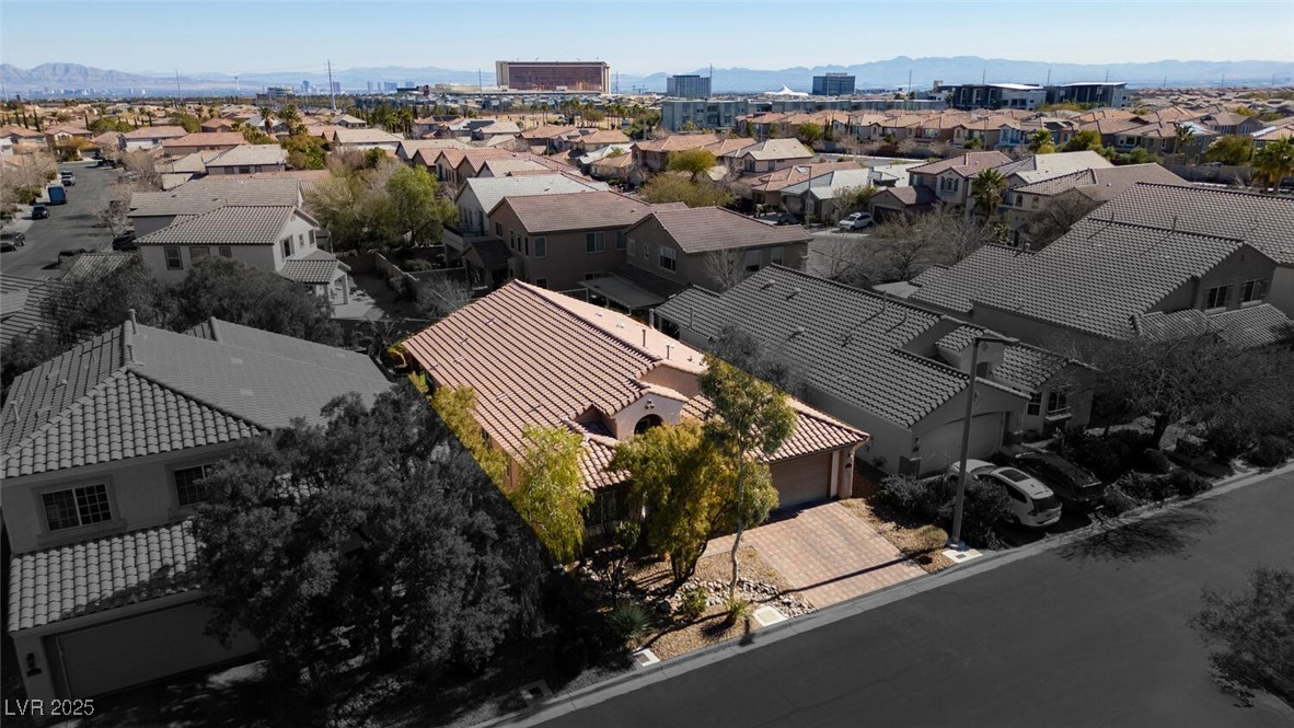 Las Vegas, Nevada 89138, United States, 3 Bedrooms Bedrooms, ,2 BathroomsBathrooms,Residential,Pending,80299