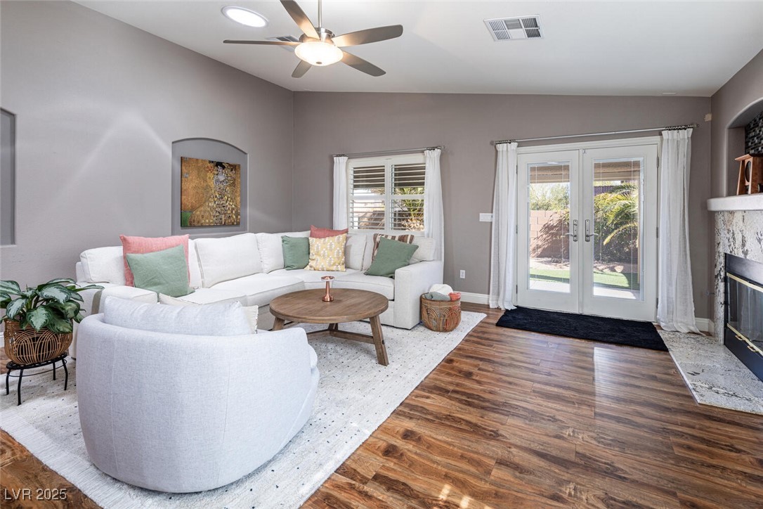 Las Vegas, Nevada 89138, United States, 3 Bedrooms Bedrooms, ,2 BathroomsBathrooms,Residential,Pending,80299