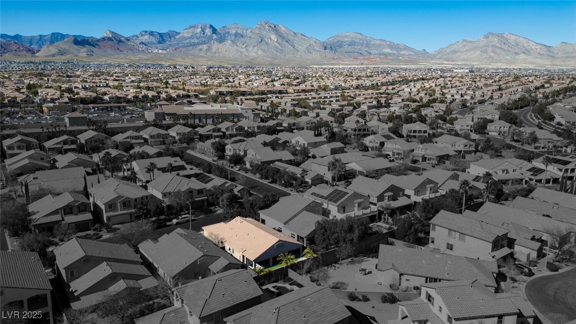 Las Vegas, Nevada 89138, United States, 3 Bedrooms Bedrooms, ,2 BathroomsBathrooms,Residential,Pending,80299