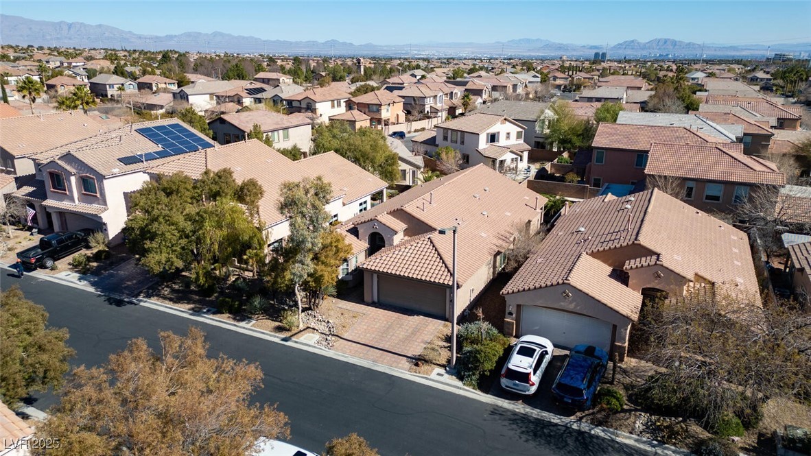 Las Vegas, Nevada 89138, United States, 3 Bedrooms Bedrooms, ,2 BathroomsBathrooms,Residential,Pending,80299