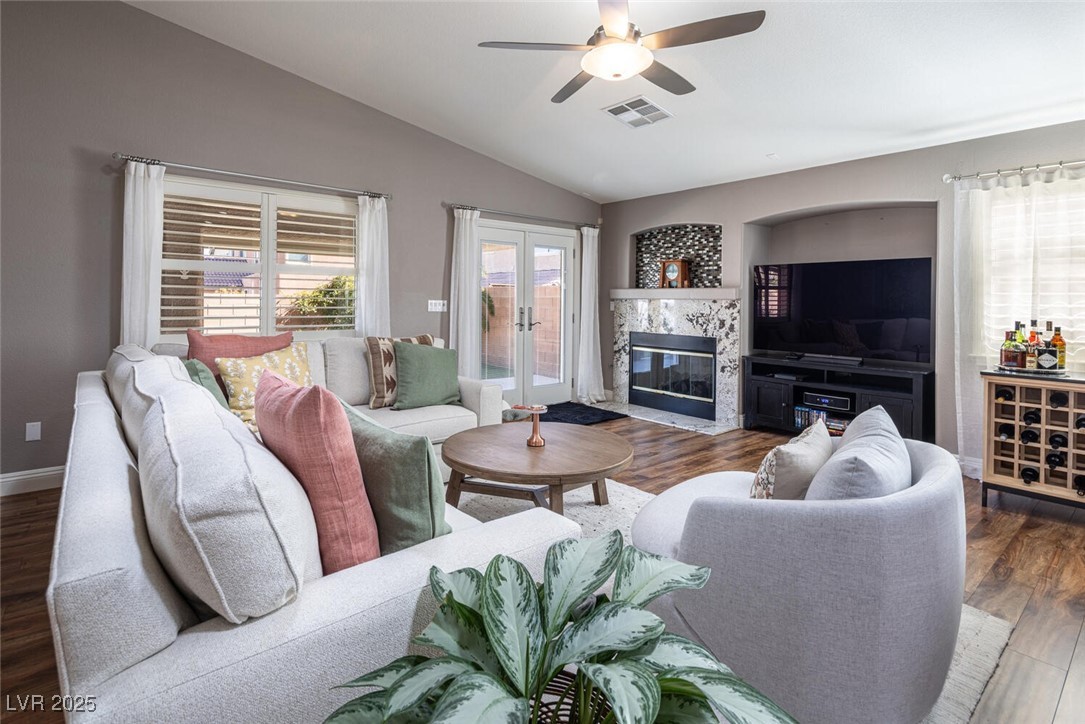 Las Vegas, Nevada 89138, United States, 3 Bedrooms Bedrooms, ,2 BathroomsBathrooms,Residential,Pending,80299