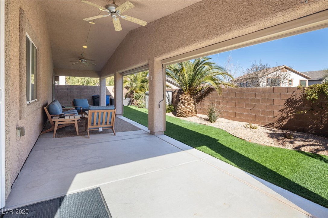 Las Vegas, Nevada 89138, United States, 3 Bedrooms Bedrooms, ,2 BathroomsBathrooms,Residential,Pending,80299