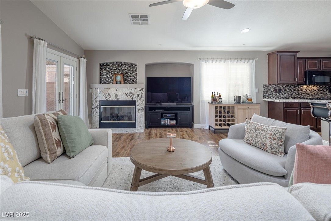 Las Vegas, Nevada 89138, United States, 3 Bedrooms Bedrooms, ,2 BathroomsBathrooms,Residential,Pending,80299