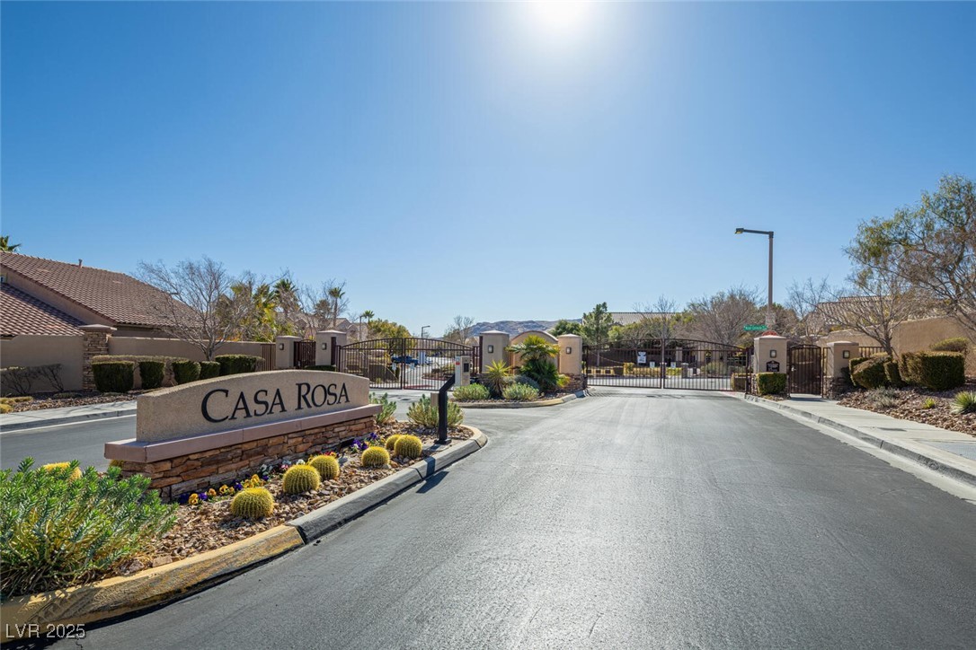 Las Vegas, Nevada 89138, United States, 3 Bedrooms Bedrooms, ,2 BathroomsBathrooms,Residential,Pending,80299