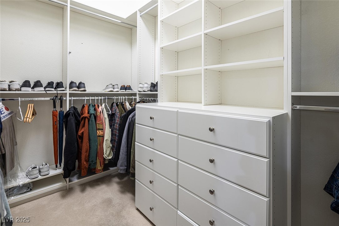 Las Vegas, Nevada 89138, United States, 3 Bedrooms Bedrooms, ,2 BathroomsBathrooms,Residential,Pending,80299