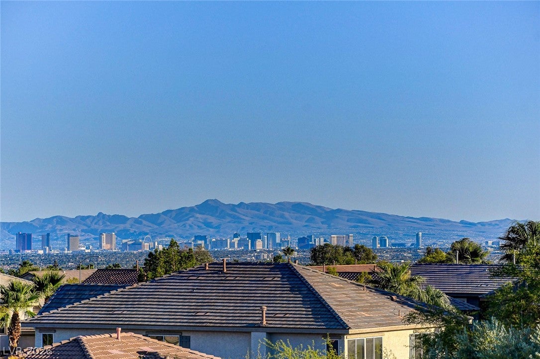 7428 ROYAL CRYSTAL Street