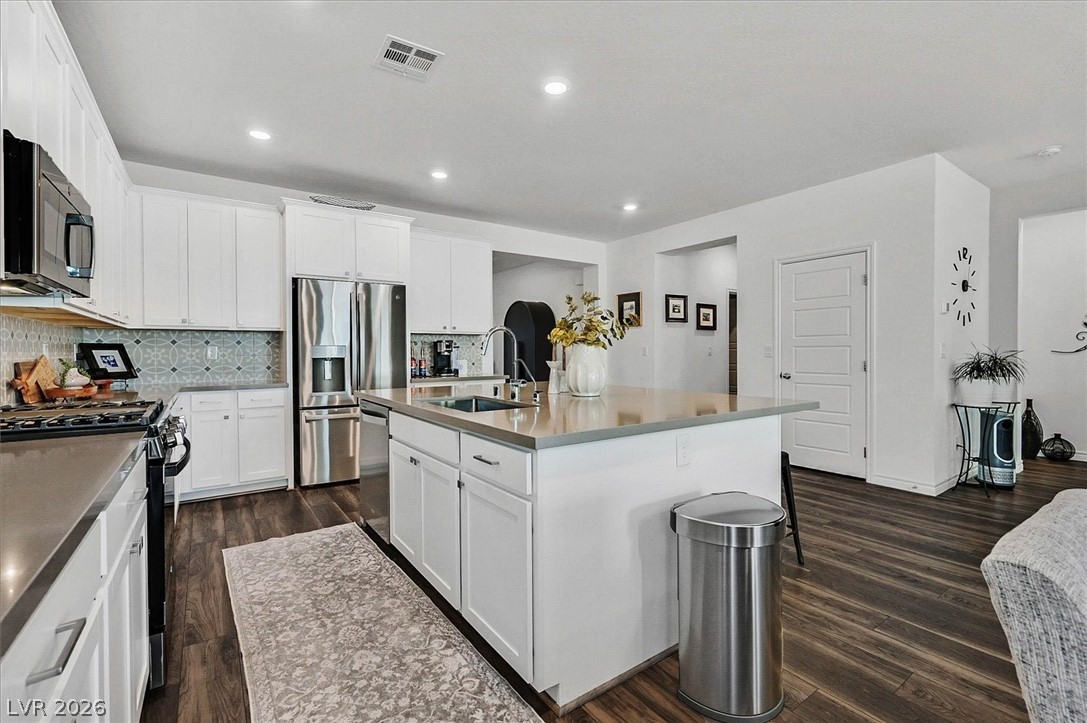 3804 Grazing Gazelle Avenue