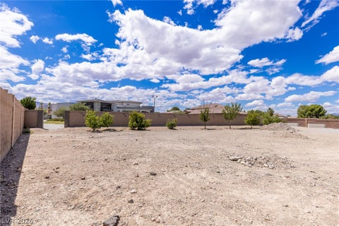 Tiny photo for 4050 N Tomsik Street, Las Vegas, NV 89129 (MLS # 2785250)