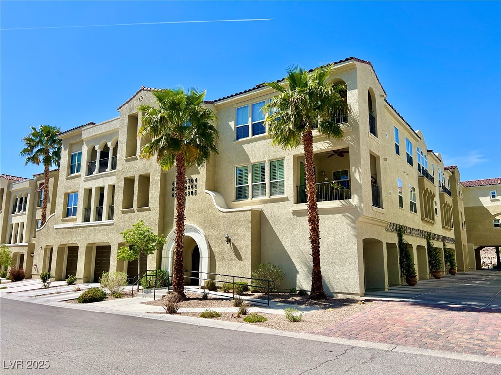 Properties 2 2555 Hampton Road 6203