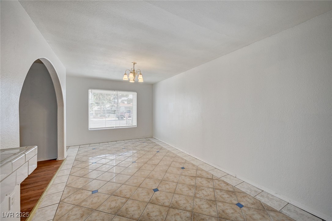 Las Vegas, Nevada 89108, United States, 4 Bedrooms Bedrooms, ,2 BathroomsBathrooms,Residential,Active,93368