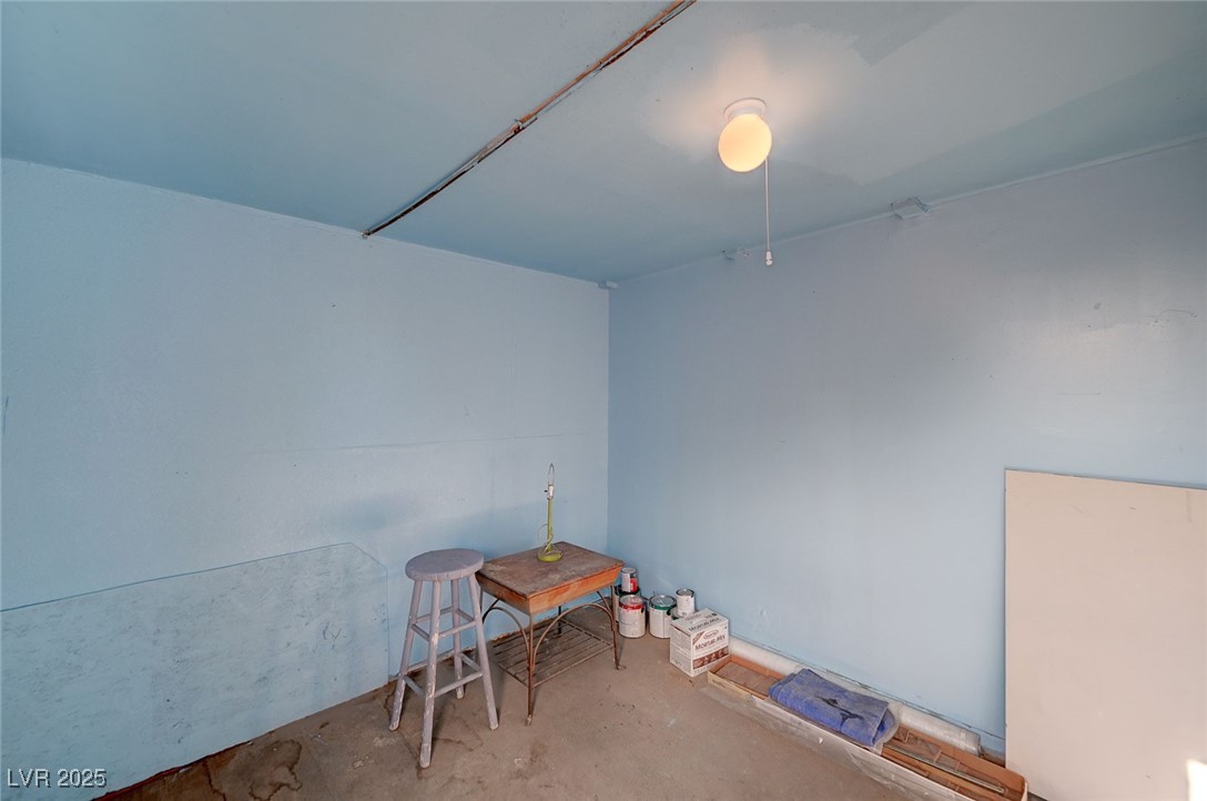 Las Vegas, Nevada 89108, United States, 4 Bedrooms Bedrooms, ,2 BathroomsBathrooms,Residential,Active,93368