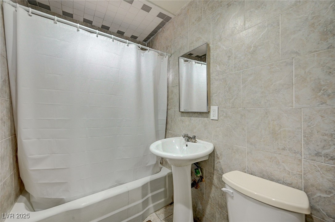 Las Vegas, Nevada 89108, United States, 4 Bedrooms Bedrooms, ,2 BathroomsBathrooms,Residential,Active,93368