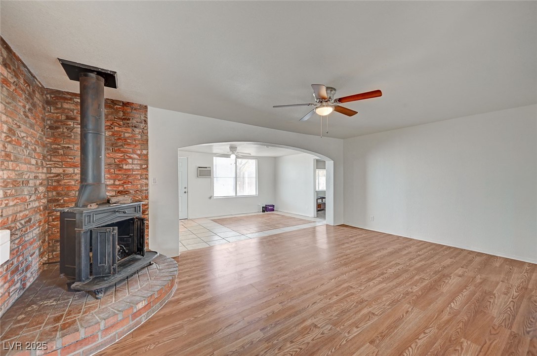 Las Vegas, Nevada 89108, United States, 4 Bedrooms Bedrooms, ,2 BathroomsBathrooms,Residential,Active,93368