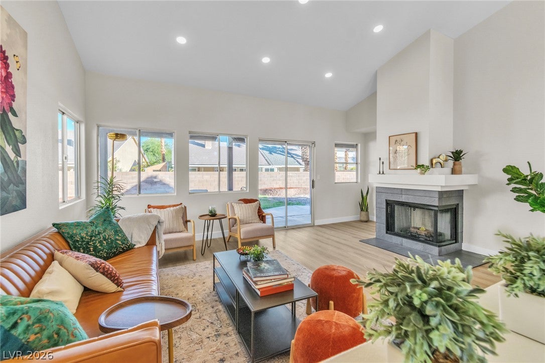 322 Redondo Street