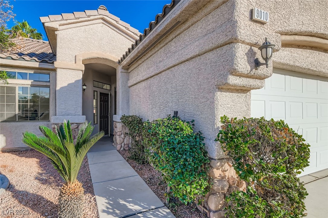 9010 Emery Lake Street