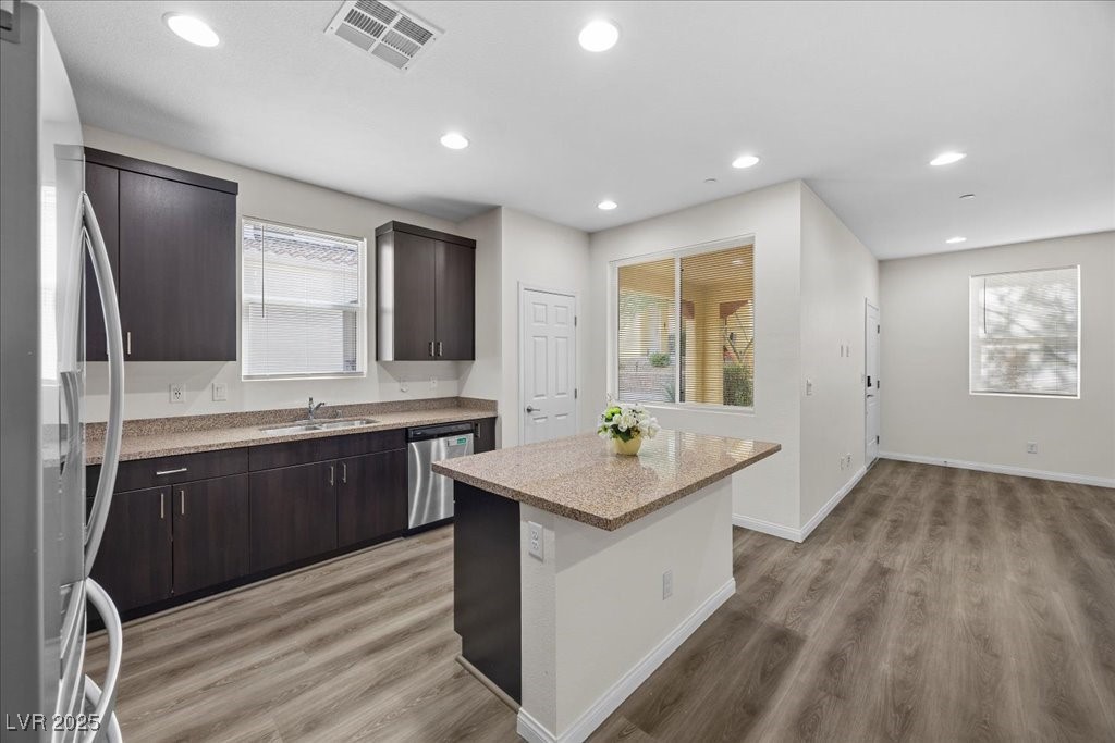 Henderson, Nevada 89011, United States, 3 Bedrooms Bedrooms, ,2 BathroomsBathrooms,Residential,Active,241587