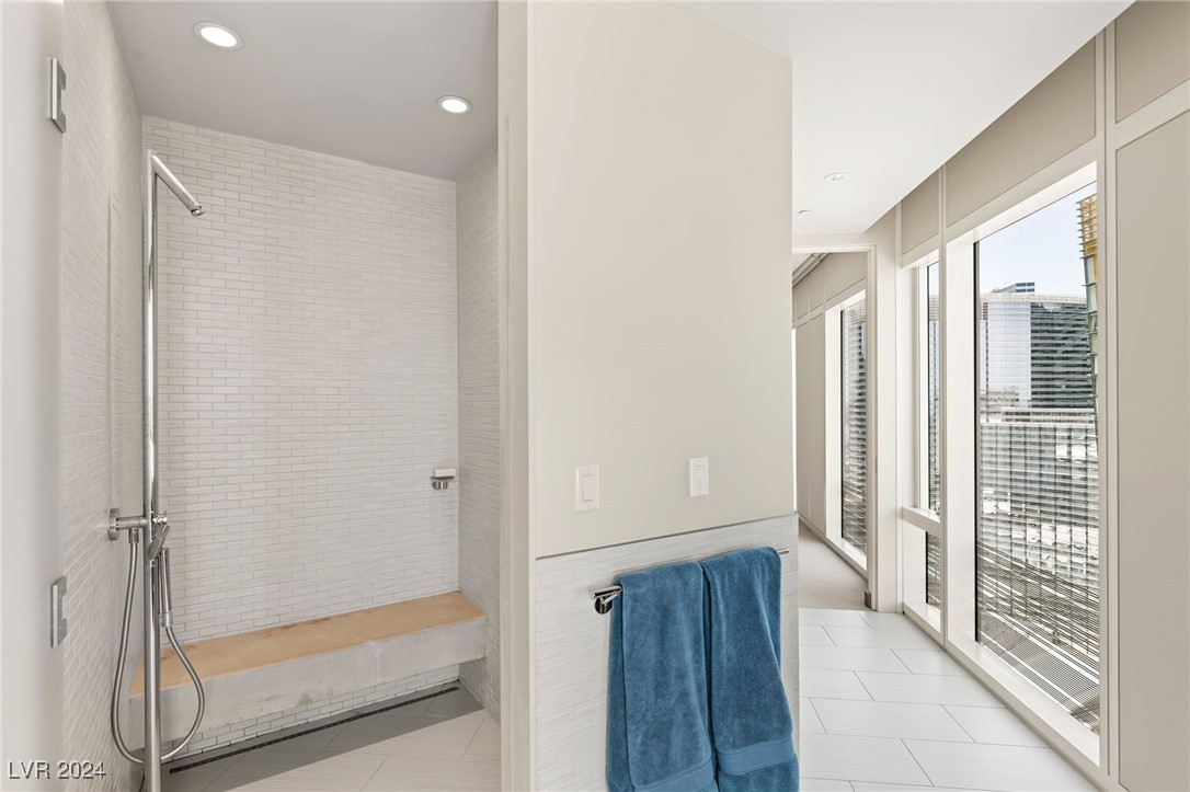 Las Vegas, Nevada 89158, United States, 2 Bedrooms Bedrooms, ,3 BathroomsBathrooms,Residential,Active,35383