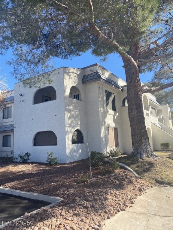 Las Vegas, Nevada 89146, United States, 2 Bedrooms Bedrooms, ,2 BathroomsBathrooms,Residential,Active,78958