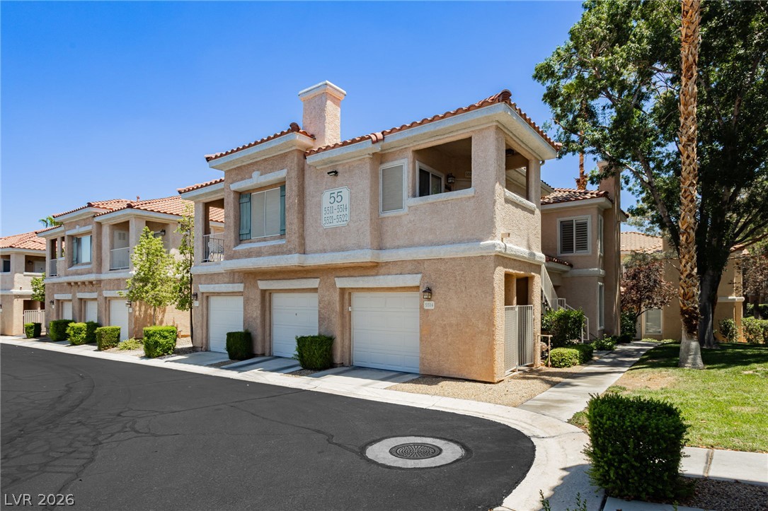 251 S Green Valley Parkway 5514