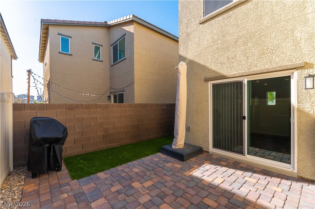 6911 Orange Horizon Street