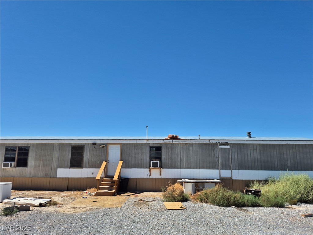4651 E Navajo Boulevard