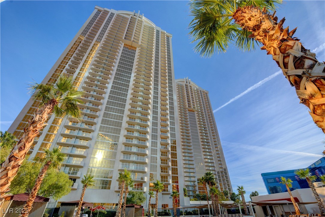 125 E Harmon Avenue 2303