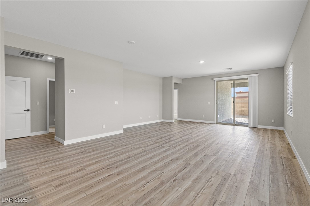 3212 Walker River Street