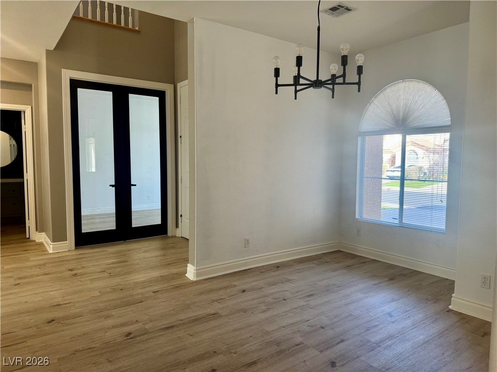 299 Queen Creek Circle