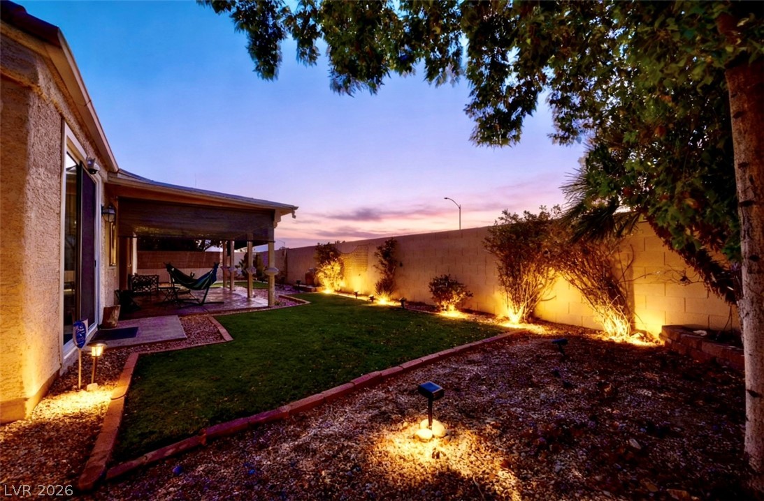 9195 Dawn Garden