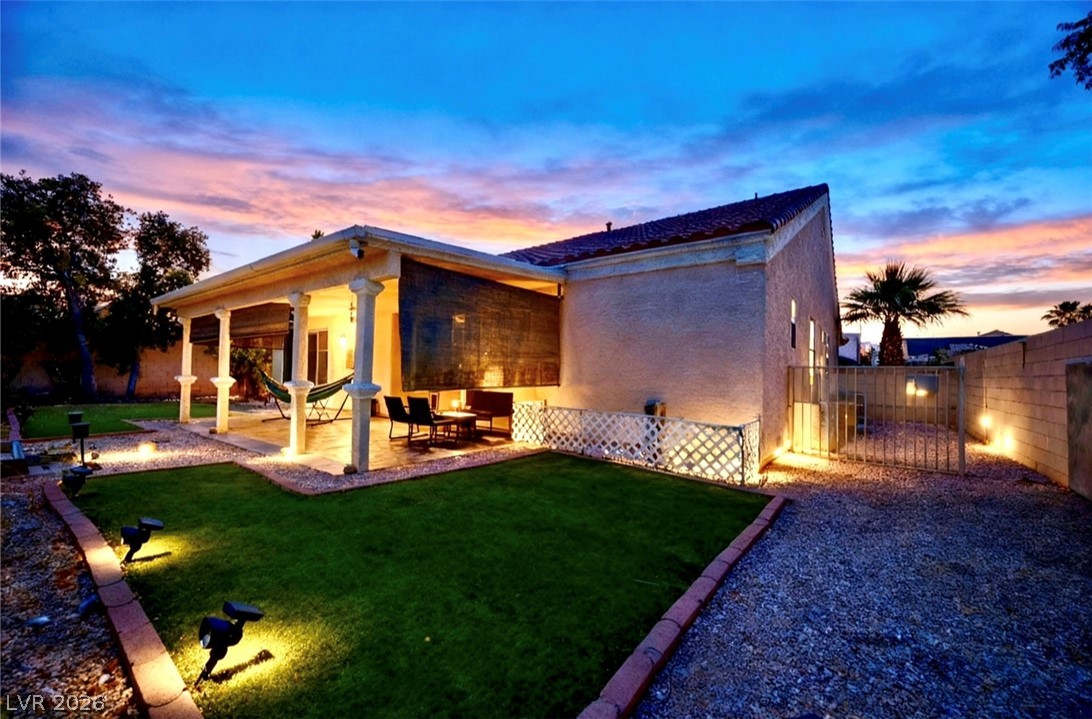 9195 Dawn Garden
