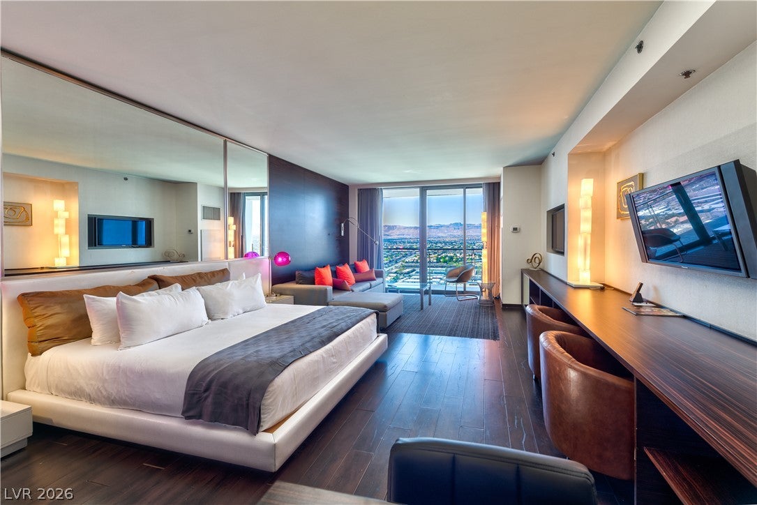 4381 W Flamingo Road 3507